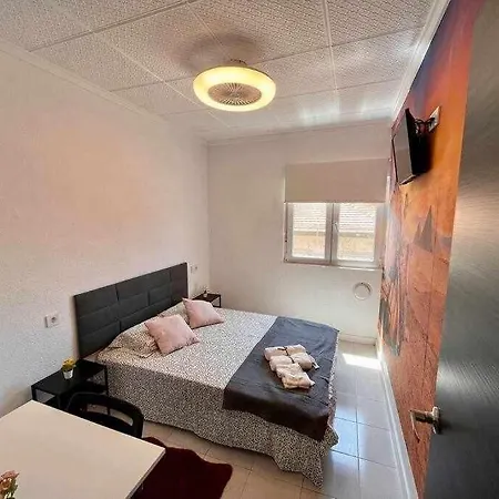 Novelda Centro Habitaciones Con Bano Privado Y Compartido , Cocina Y Terraza Kamer foto